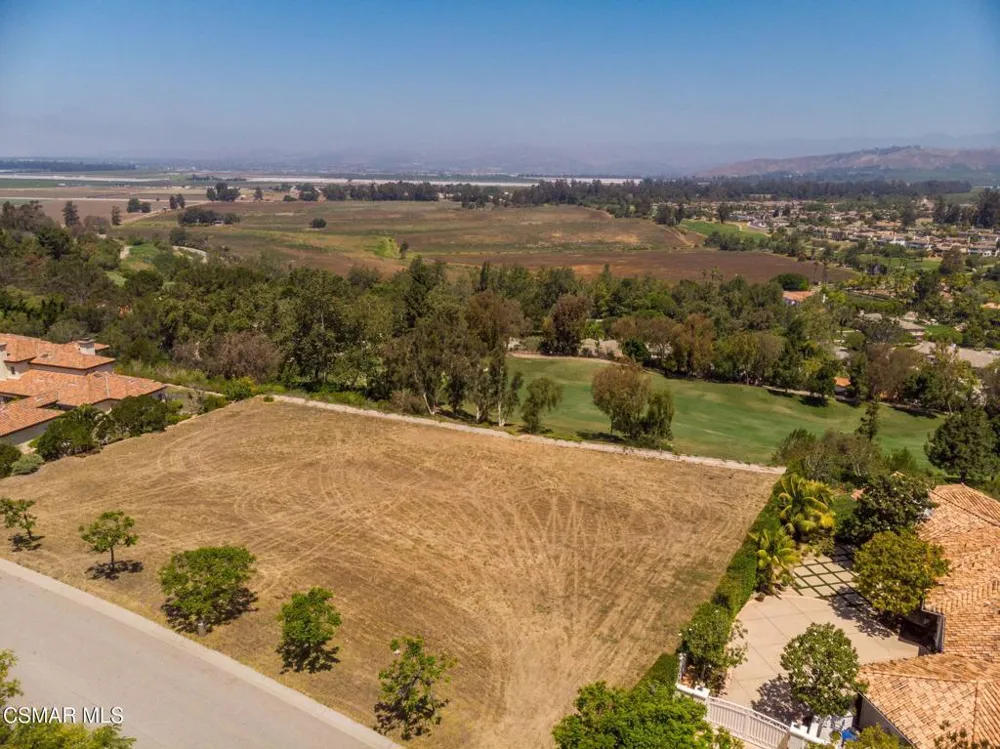 769 Via Terrado Camarillo, CA 93010