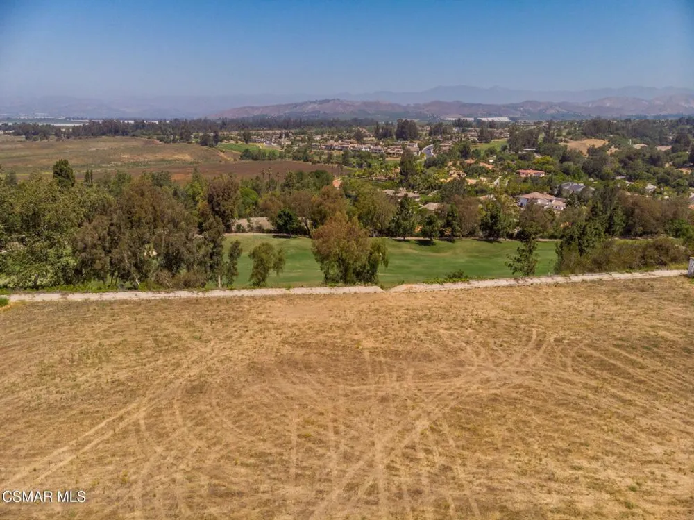 769 Via Terrado Camarillo, CA 93010