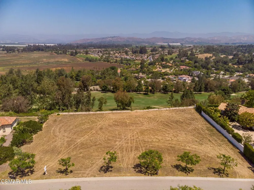 769 Via Terrado Camarillo, CA 93010