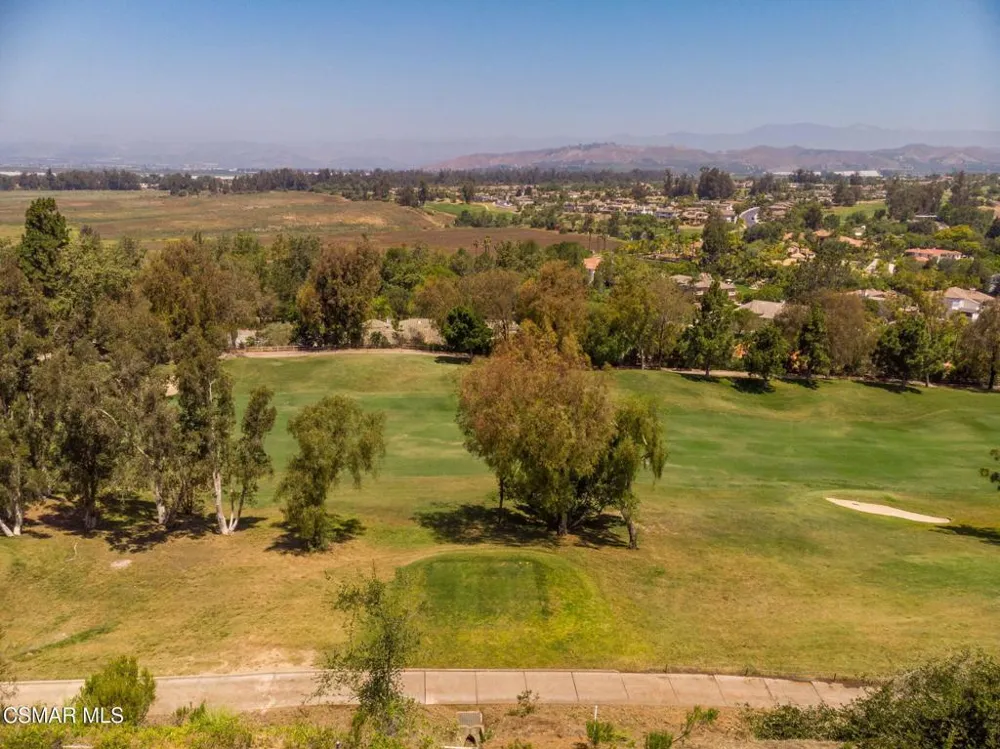 769 Via Terrado Camarillo, CA 93010