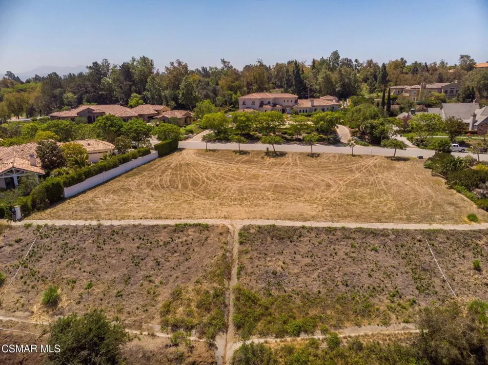 769 Via Terrado Camarillo, CA 93010