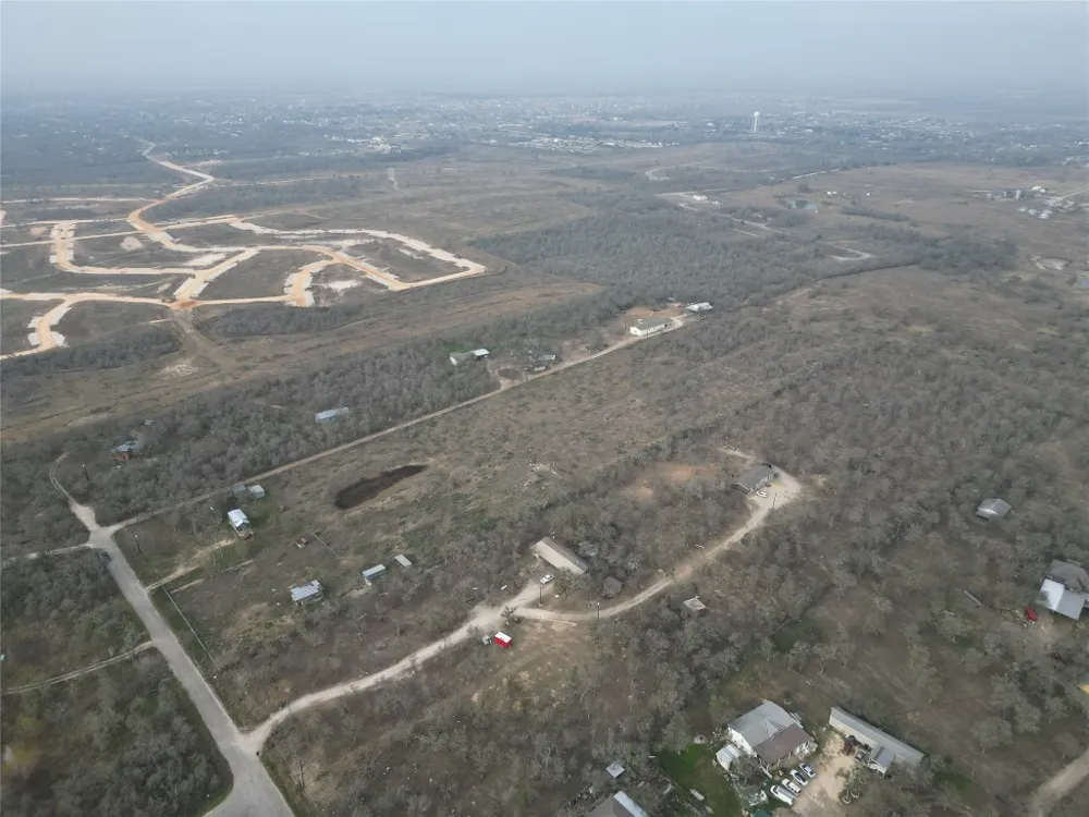 194 McDowell Road Del Valle, TX 78617