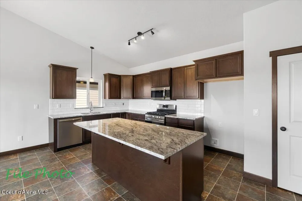 1124 Jersey Street Sandpoint, ID 83864