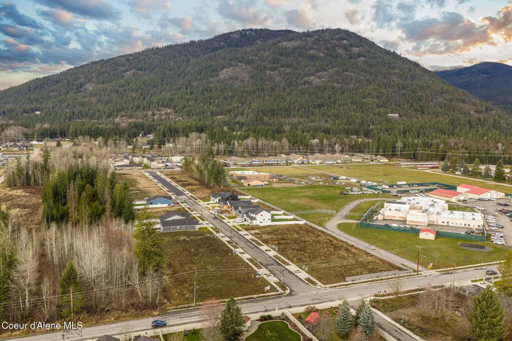 1124 Jersey Street Sandpoint, ID 83864