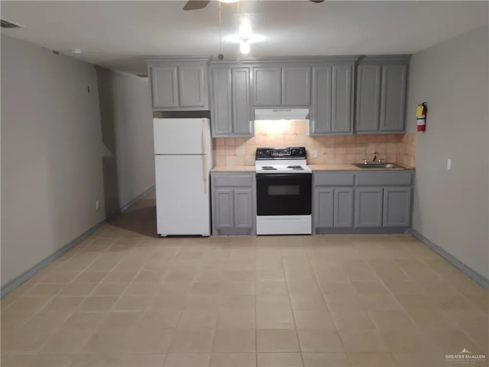 2701 El Barquito Drive Palmview, TX 78572