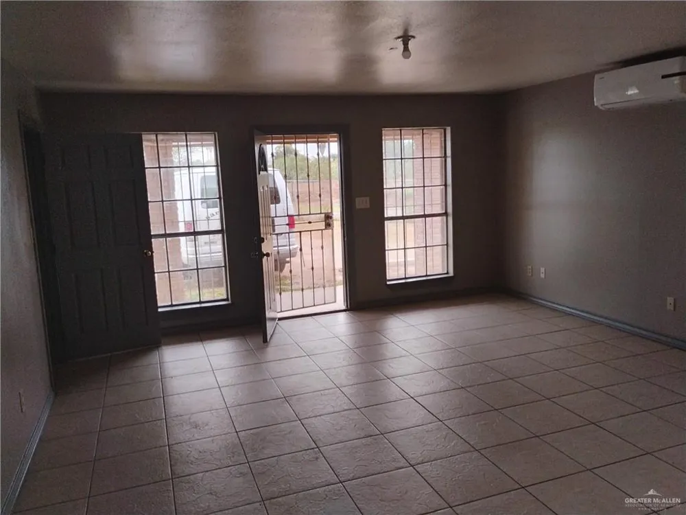 2701 El Barquito Drive Palmview, TX 78572