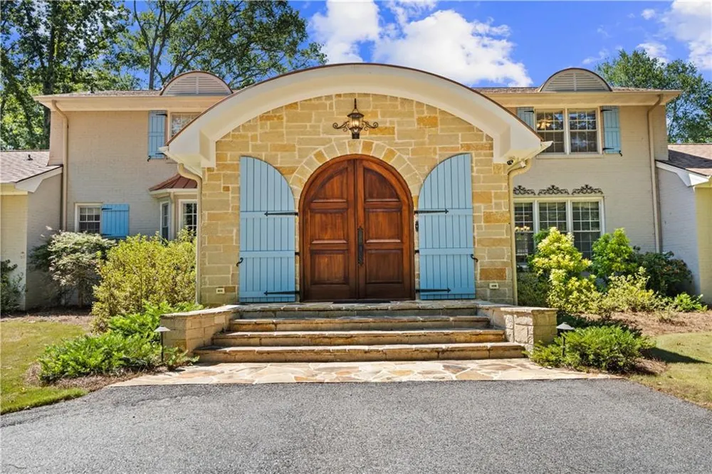 240 Deerfield Road Bogart, GA 30622