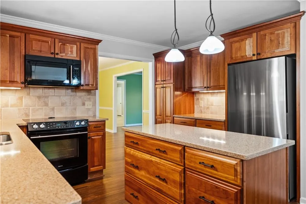 240 Deerfield Road Bogart, GA 30622