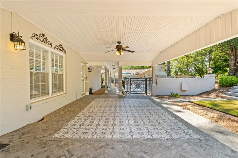 240 Deerfield Road Bogart, GA 30622