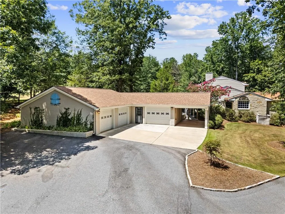 240 Deerfield Road Bogart, GA 30622