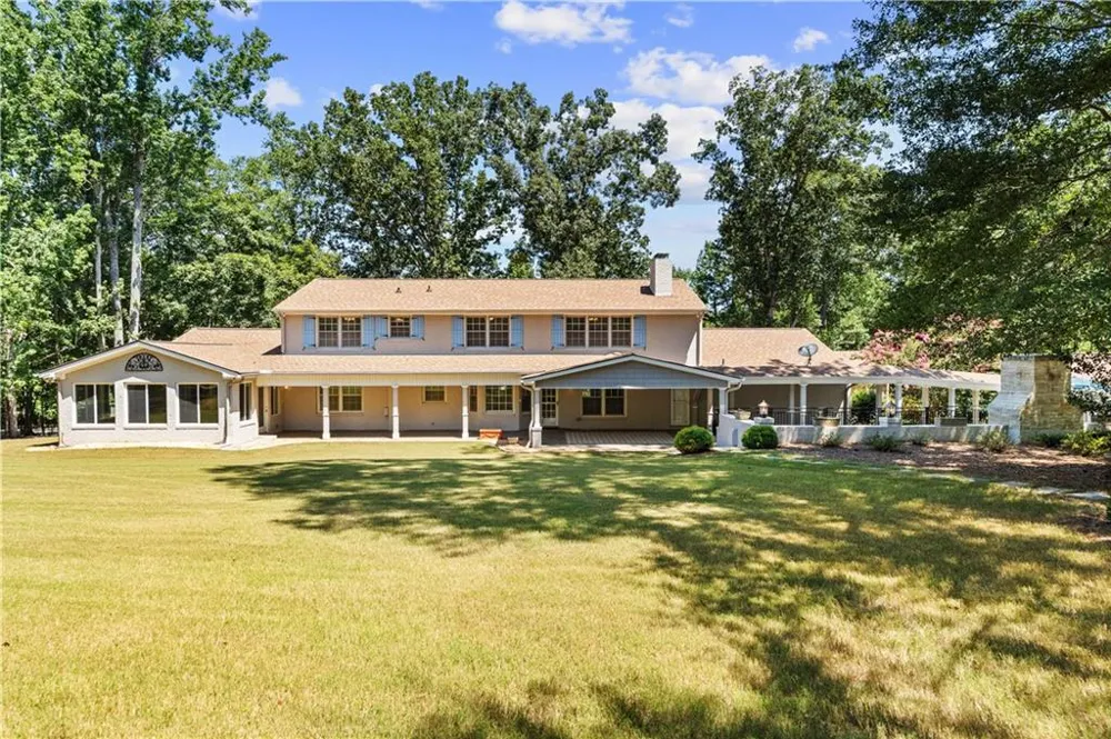 240 Deerfield Road Bogart, GA 30622