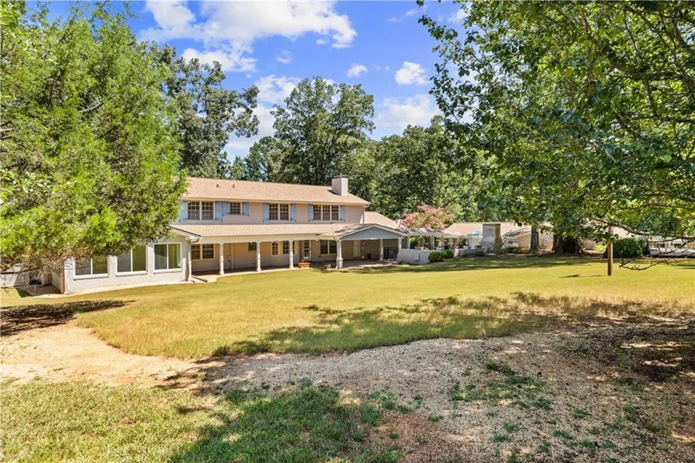 240 Deerfield Road Bogart, GA 30622
