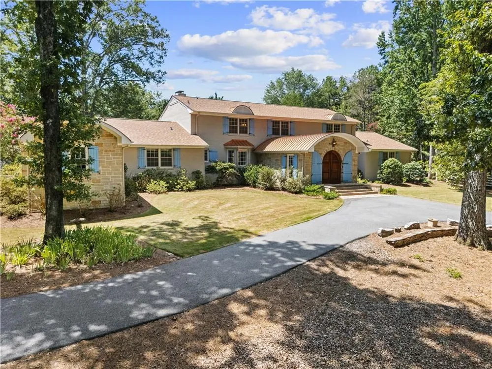 240 Deerfield Road Bogart, GA 30622