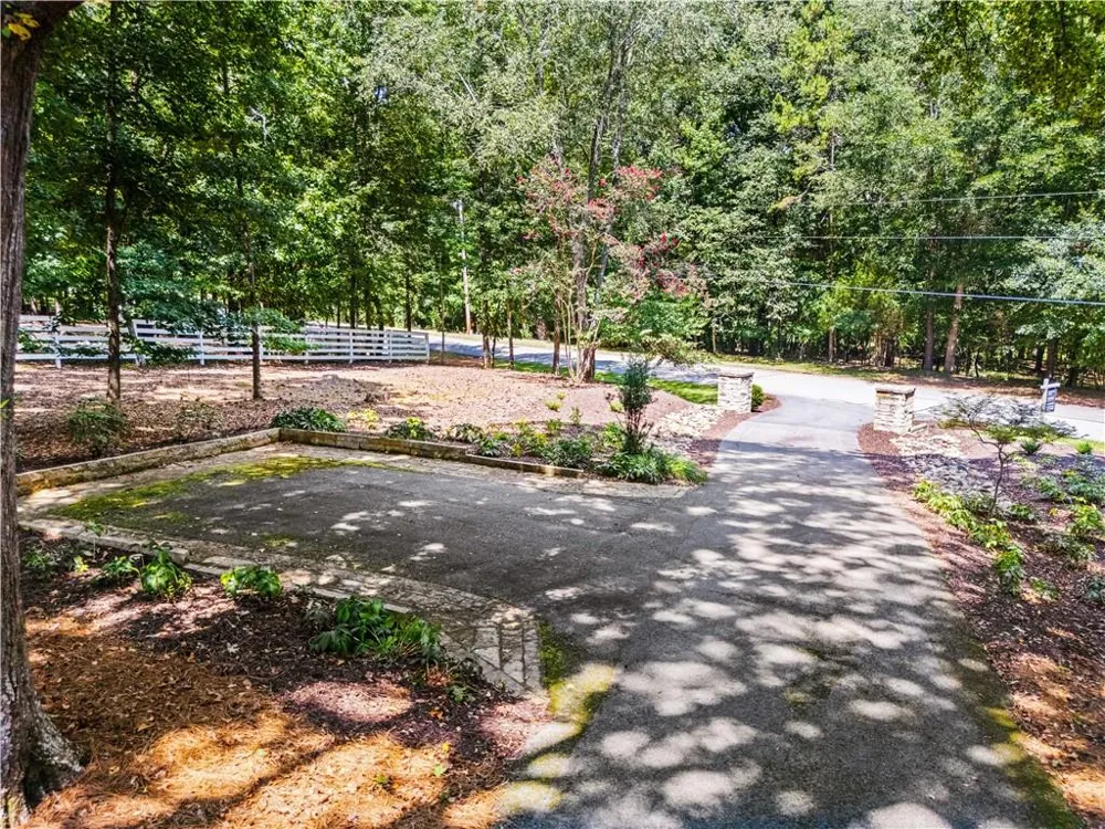 240 Deerfield Road Bogart, GA 30622