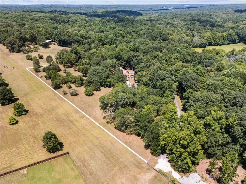 240 Deerfield Road Bogart, GA 30622