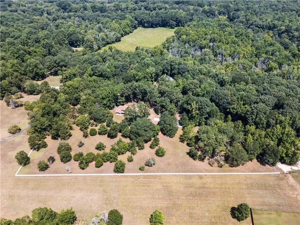 240 Deerfield Road Bogart, GA 30622