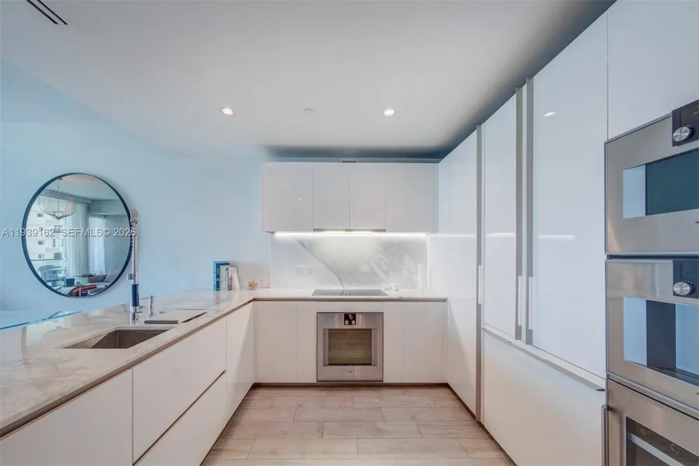 10201 Collins Ave #804 Bal Harbour, FL 33154
