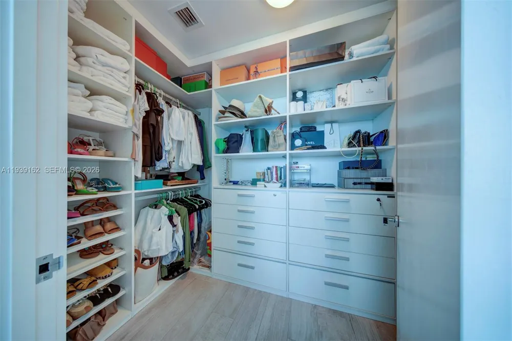 10201 Collins Ave #804 Bal Harbour, FL 33154