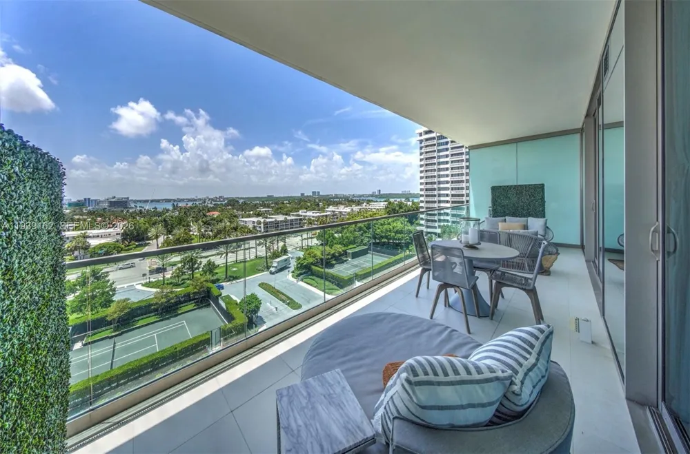 10201 Collins Ave #804 Bal Harbour, FL 33154