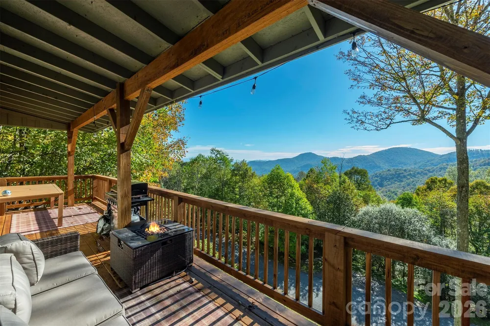 322 Goldenleaf Road Mars Hill, NC 28754