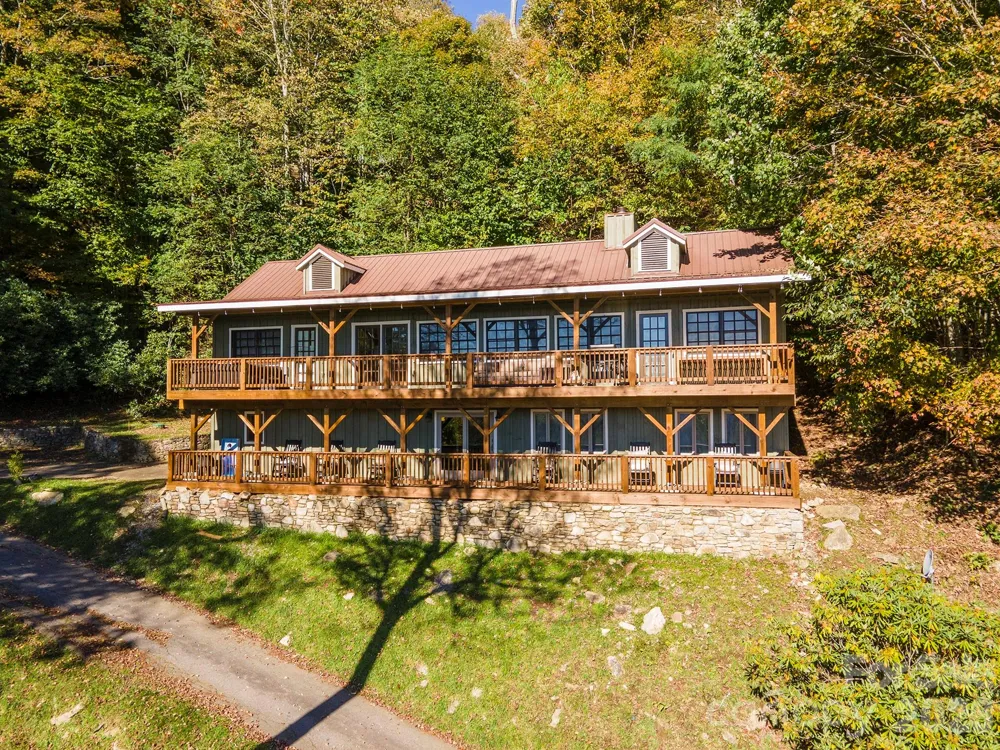 322 Goldenleaf Road Mars Hill, NC 28754
