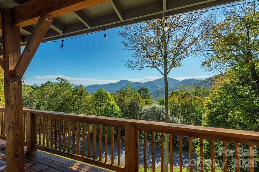 322 Goldenleaf Road Mars Hill, NC 28754