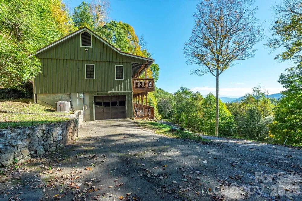 322 Goldenleaf Road Mars Hill, NC 28754