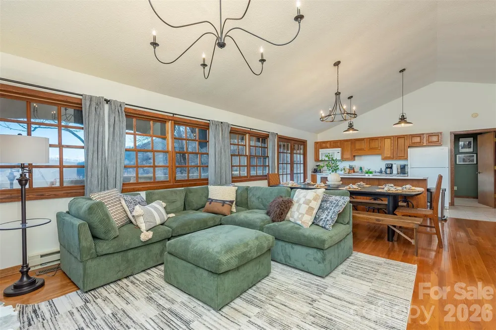 322 Goldenleaf Road Mars Hill, NC 28754