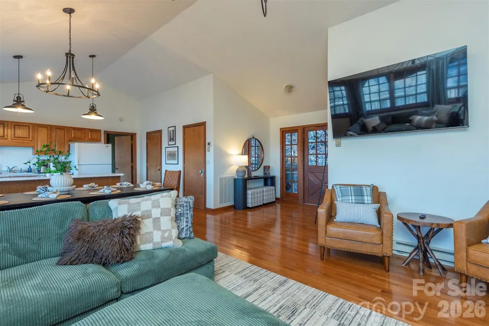 322 Goldenleaf Road Mars Hill, NC 28754