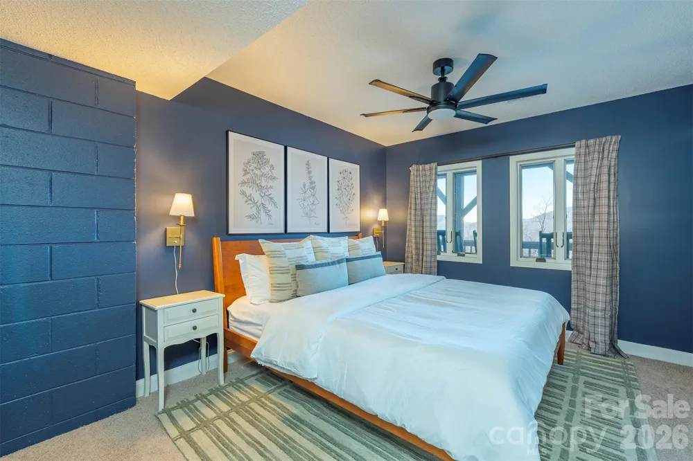322 Goldenleaf Road Mars Hill, NC 28754
