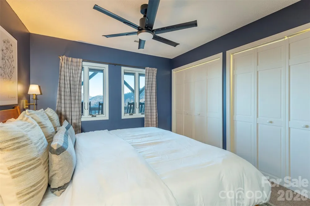 322 Goldenleaf Road Mars Hill, NC 28754