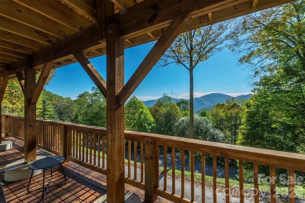 322 Goldenleaf Road Mars Hill, NC 28754