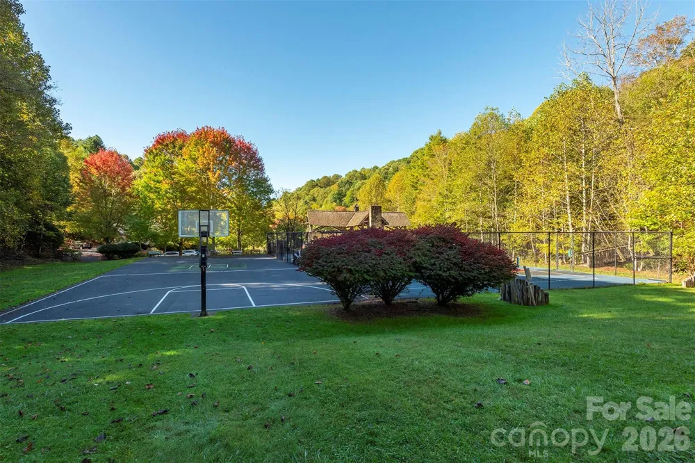 322 Goldenleaf Road Mars Hill, NC 28754