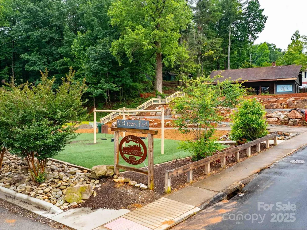 00 Mountain Page Road #17,18,19 Saluda, NC 28773