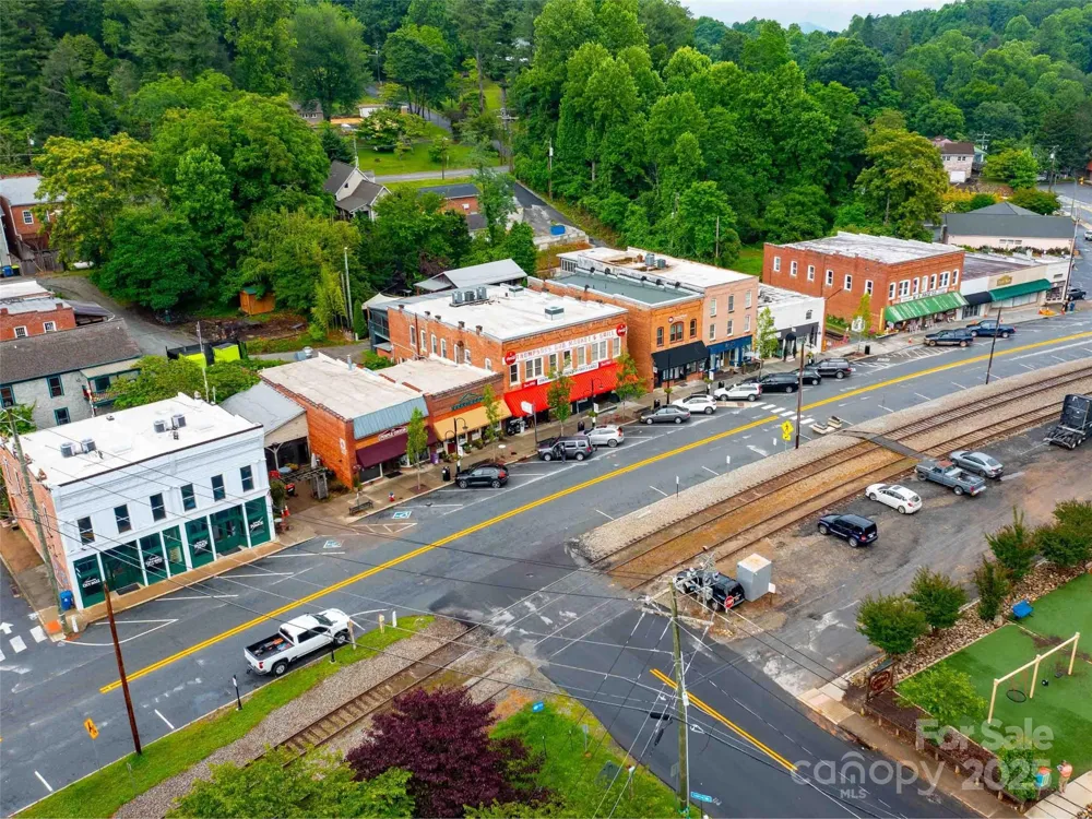 00 Mountain Page Road #17,18,19 Saluda, NC 28773