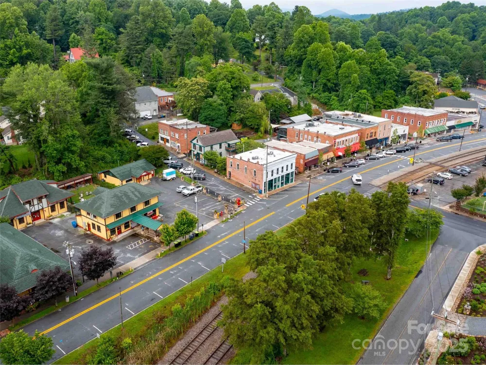 00 Mountain Page Road #17,18,19 Saluda, NC 28773