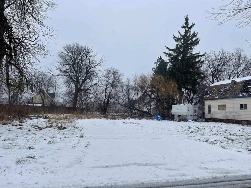 1339 Mott Street Saginaw City, MI 48601