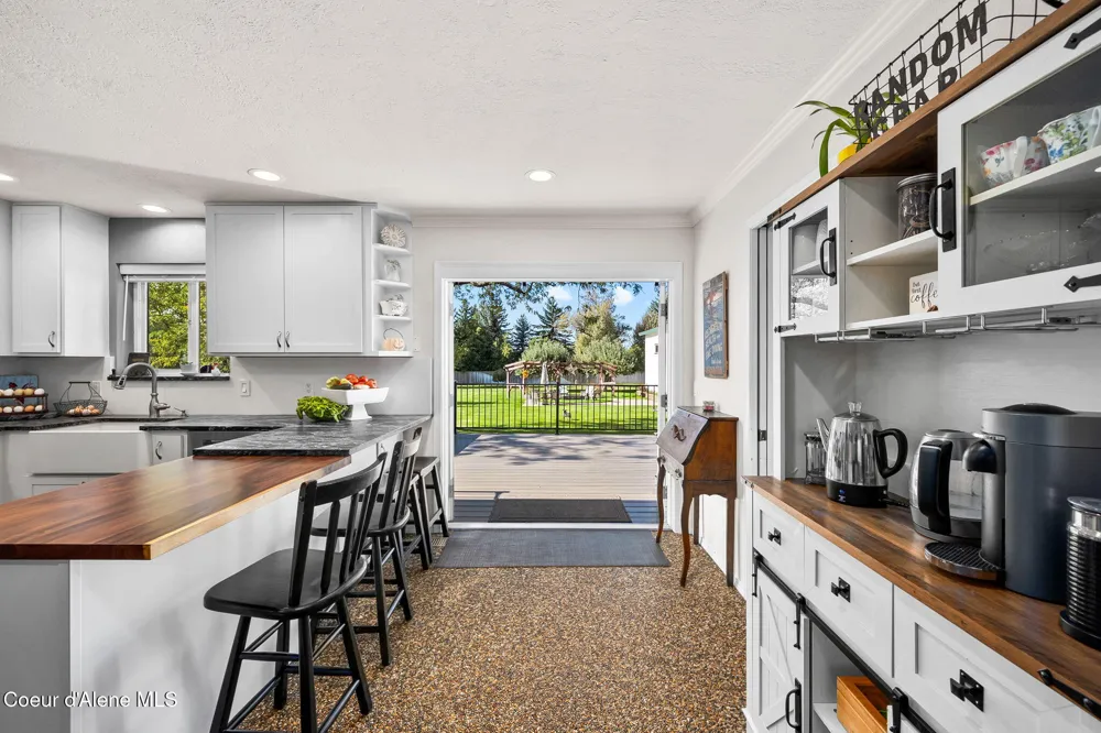 7671 4th Street Dalton Gardens, ID 83815