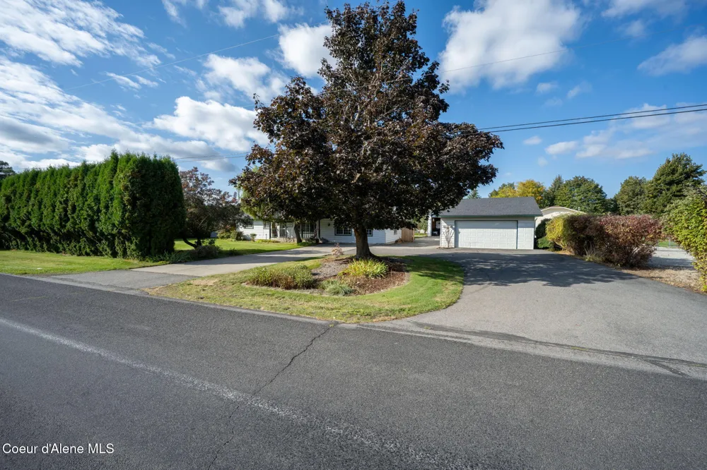 7671 4th Street Dalton Gardens, ID 83815