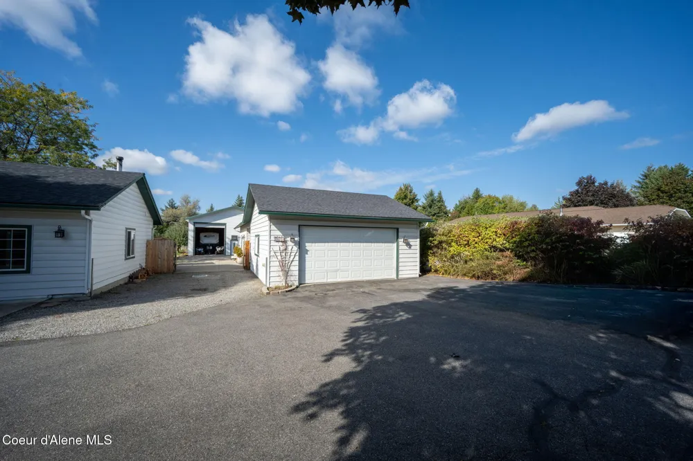 7671 4th Street Dalton Gardens, ID 83815