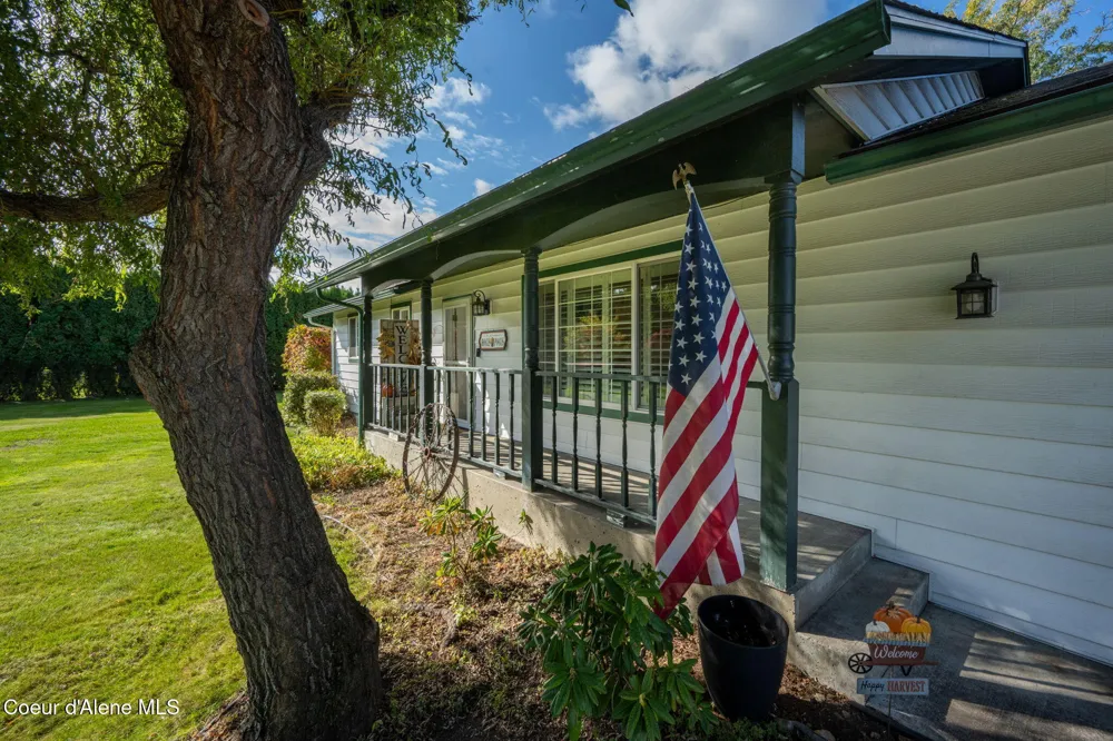 7671 4th Street Dalton Gardens, ID 83815