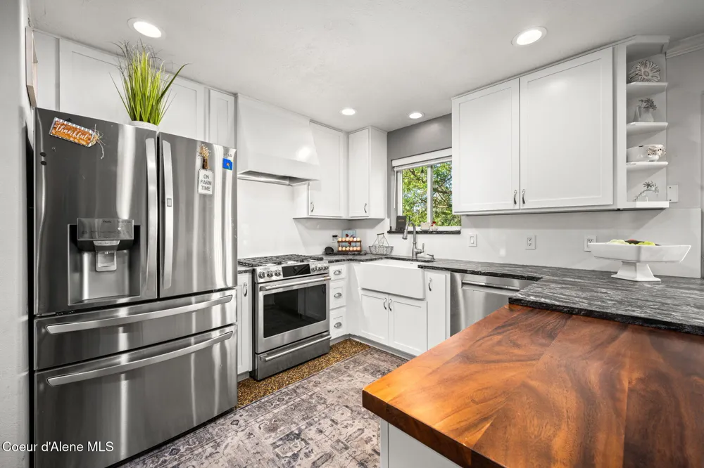 7671 4th Street Dalton Gardens, ID 83815