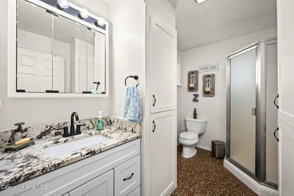 7671 4th Street Dalton Gardens, ID 83815