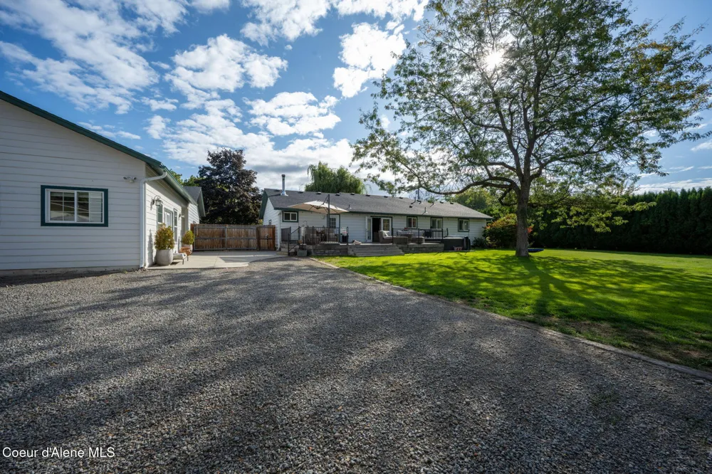 7671 4th Street Dalton Gardens, ID 83815