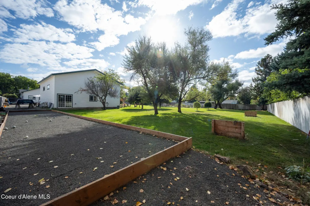 7671 4th Street Dalton Gardens, ID 83815