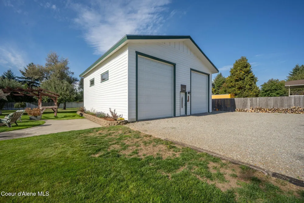 7671 4th Street Dalton Gardens, ID 83815