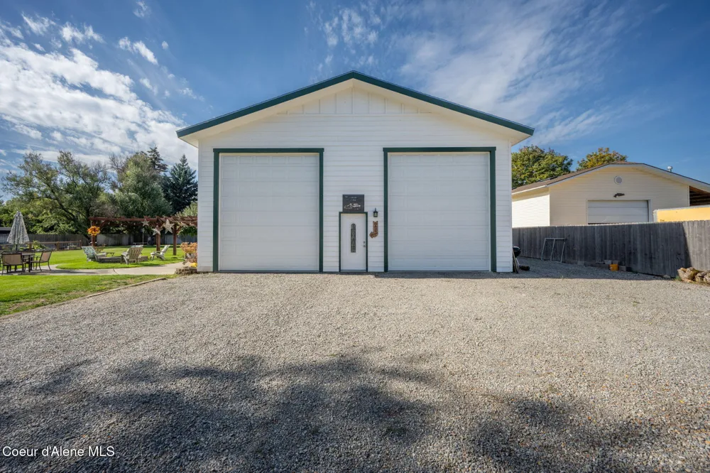 7671 4th Street Dalton Gardens, ID 83815