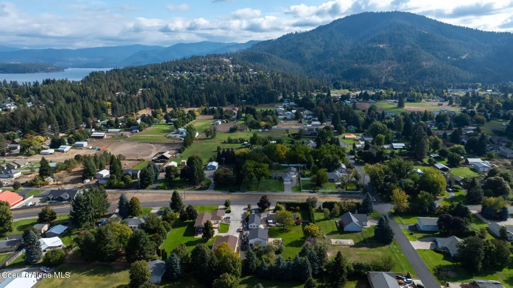 7671 4th Street Dalton Gardens, ID 83815