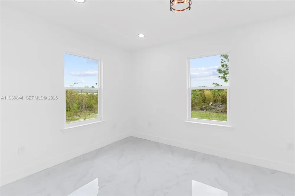 3117 W 64th W Lehigh Acres, FL 33971