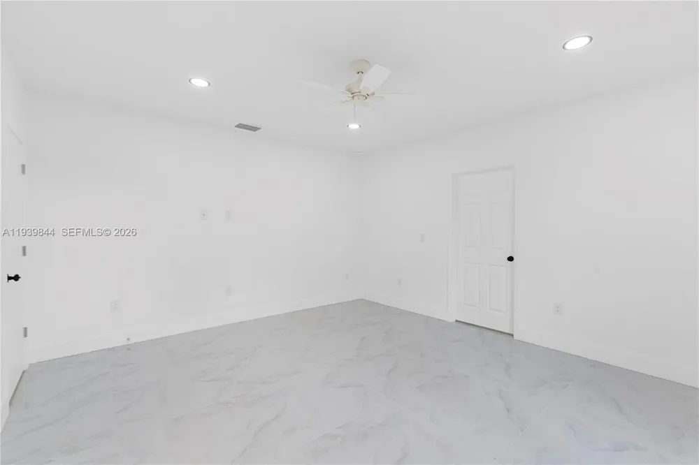 3117 W 64th W Lehigh Acres, FL 33971
